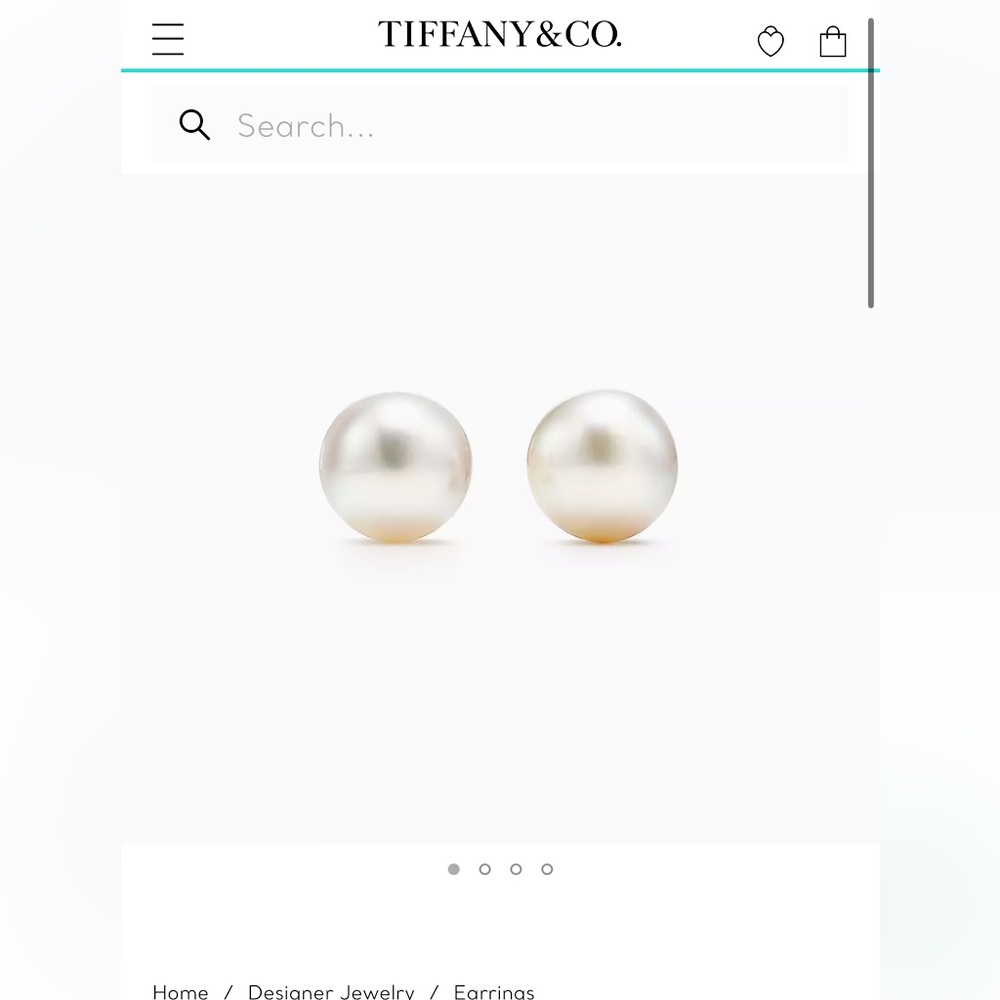 Tiffany & CO signature Pearls Stud earrings